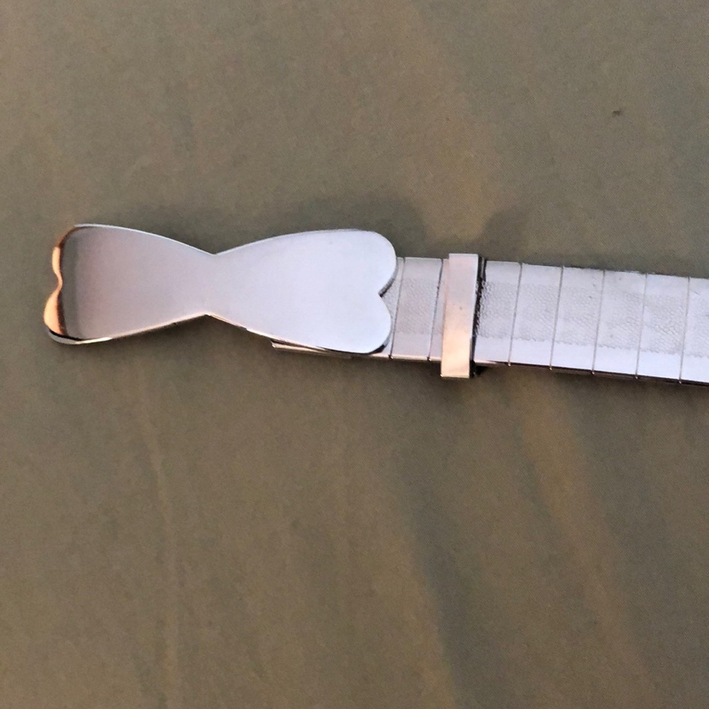 Women’s vintage metal belt